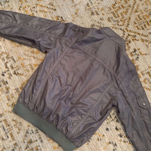 Bass Pro Shops vintage retro gray lightweight jacket. Nylon zip - Picture 3 of 7